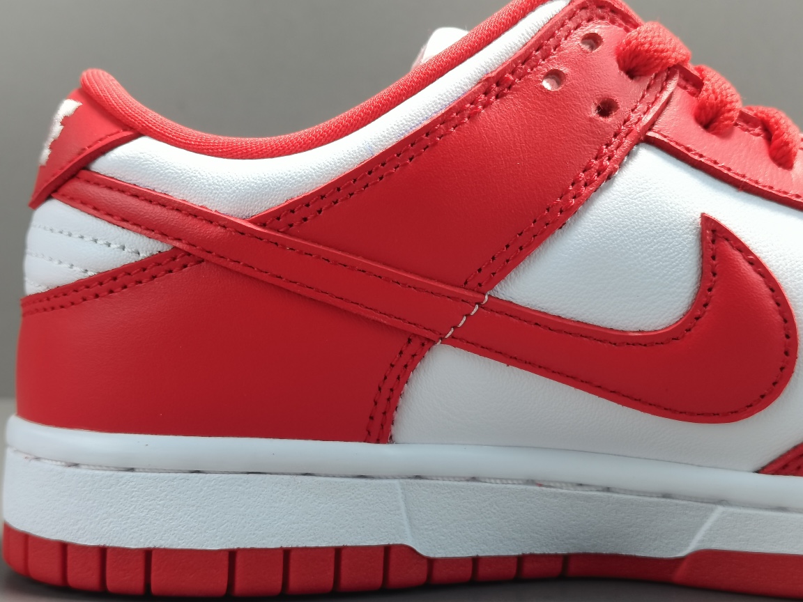 Nike Dunk Low University Red (2020)
