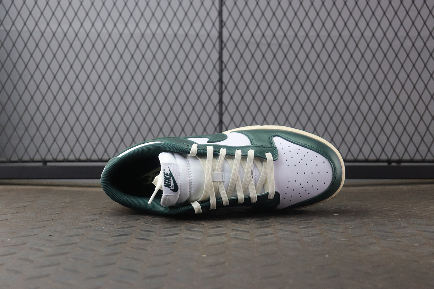 M Batch Nike Dunk Low Vintage Green