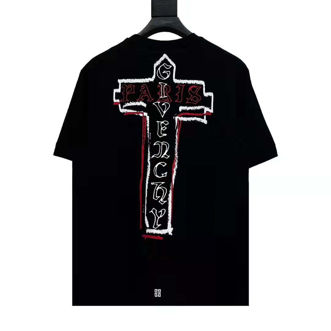 Givench* T-Shirt