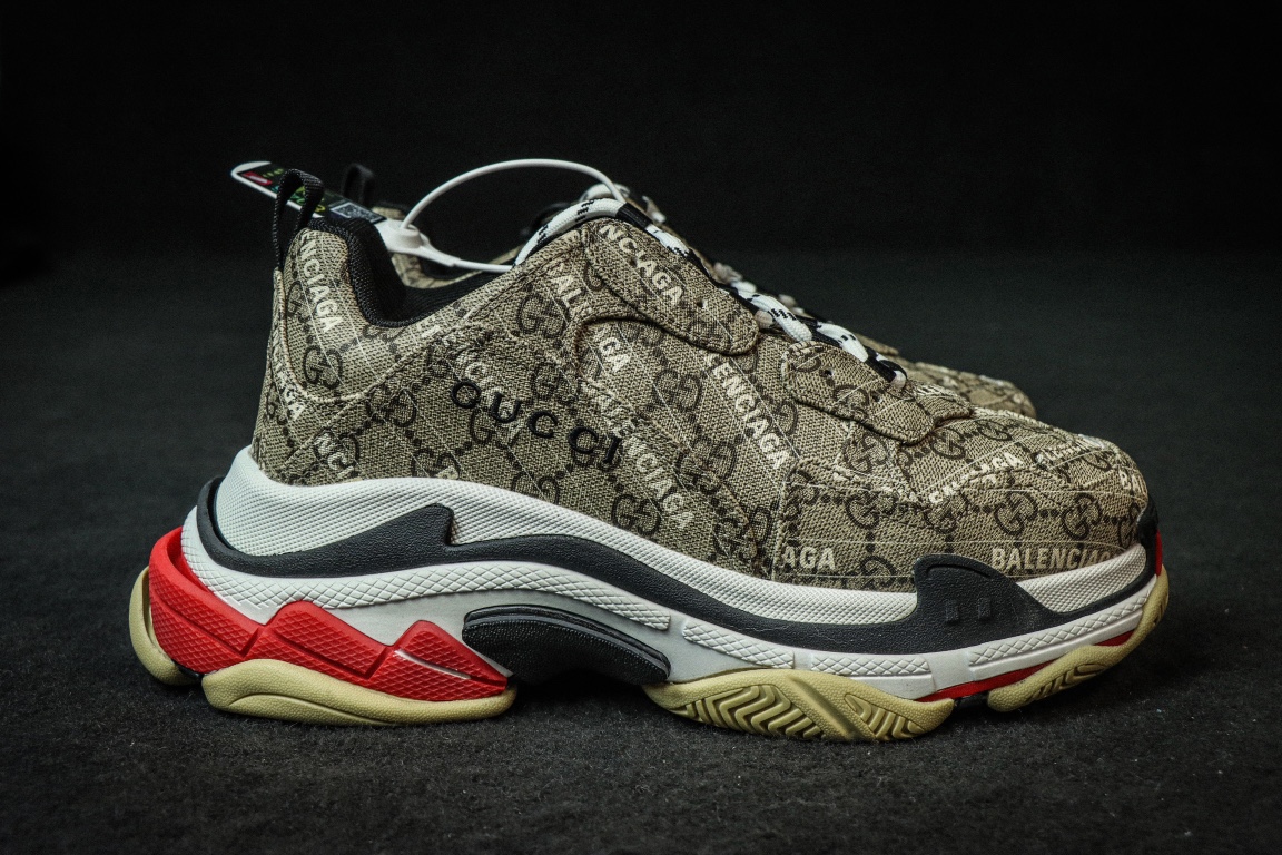 Balenciag Triple S