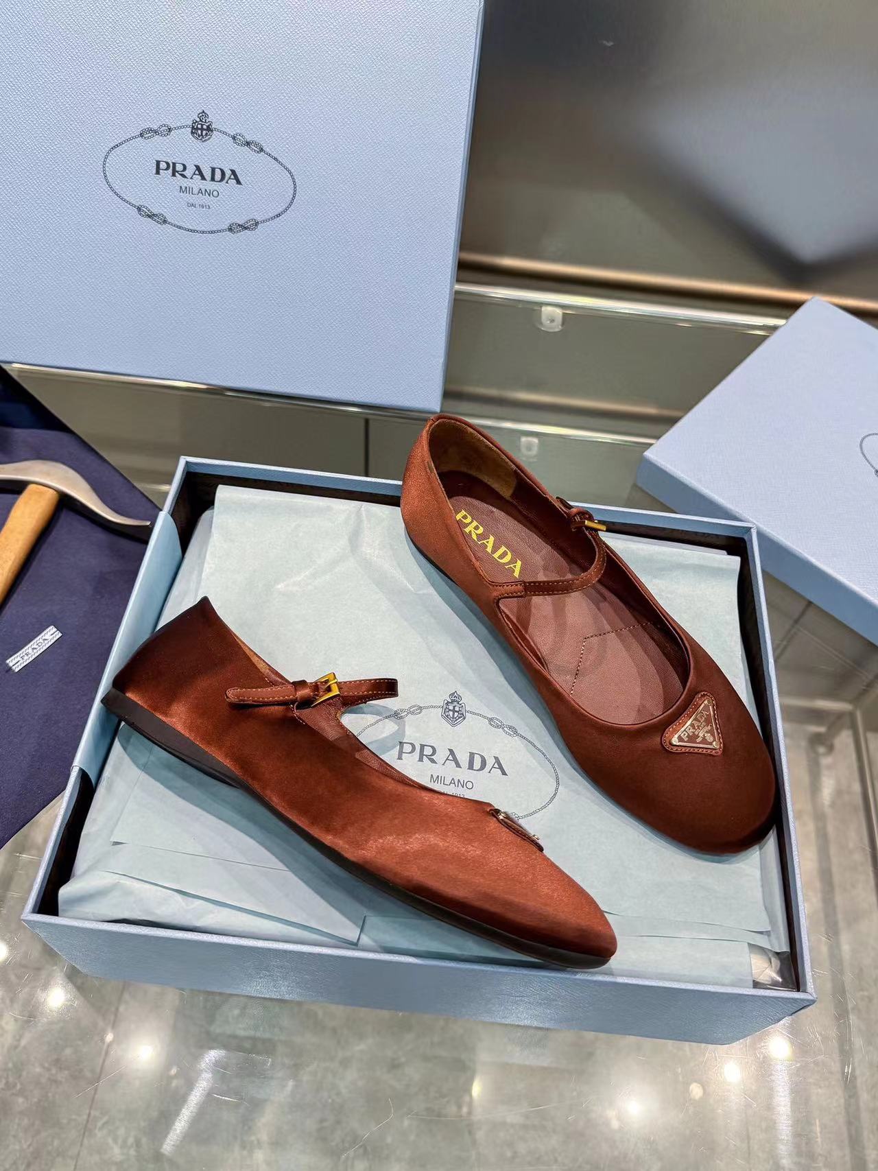 Prad* Nappa leather ballet flats